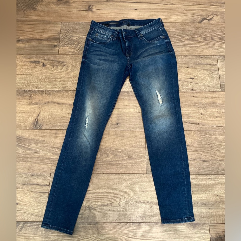 KUT from the KLOTH Mia Skinny Distressed Denim NWOT Size 6